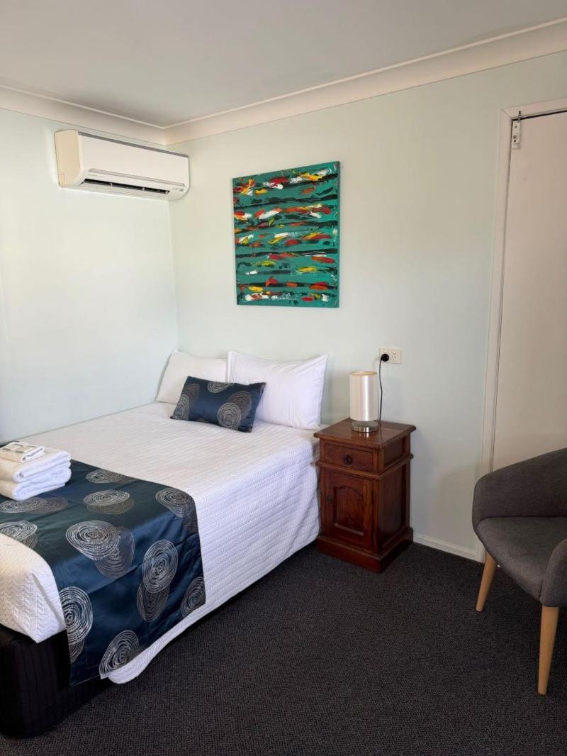 Charm City Motel Bundaberg Exterior photo